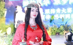 把自己玩喷泉的视频叫什么